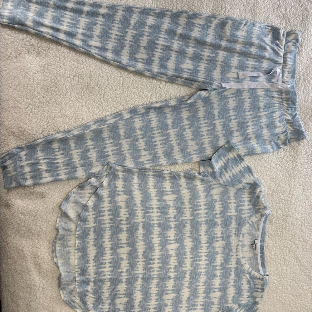 Blue and White Patterned Loungewear Set